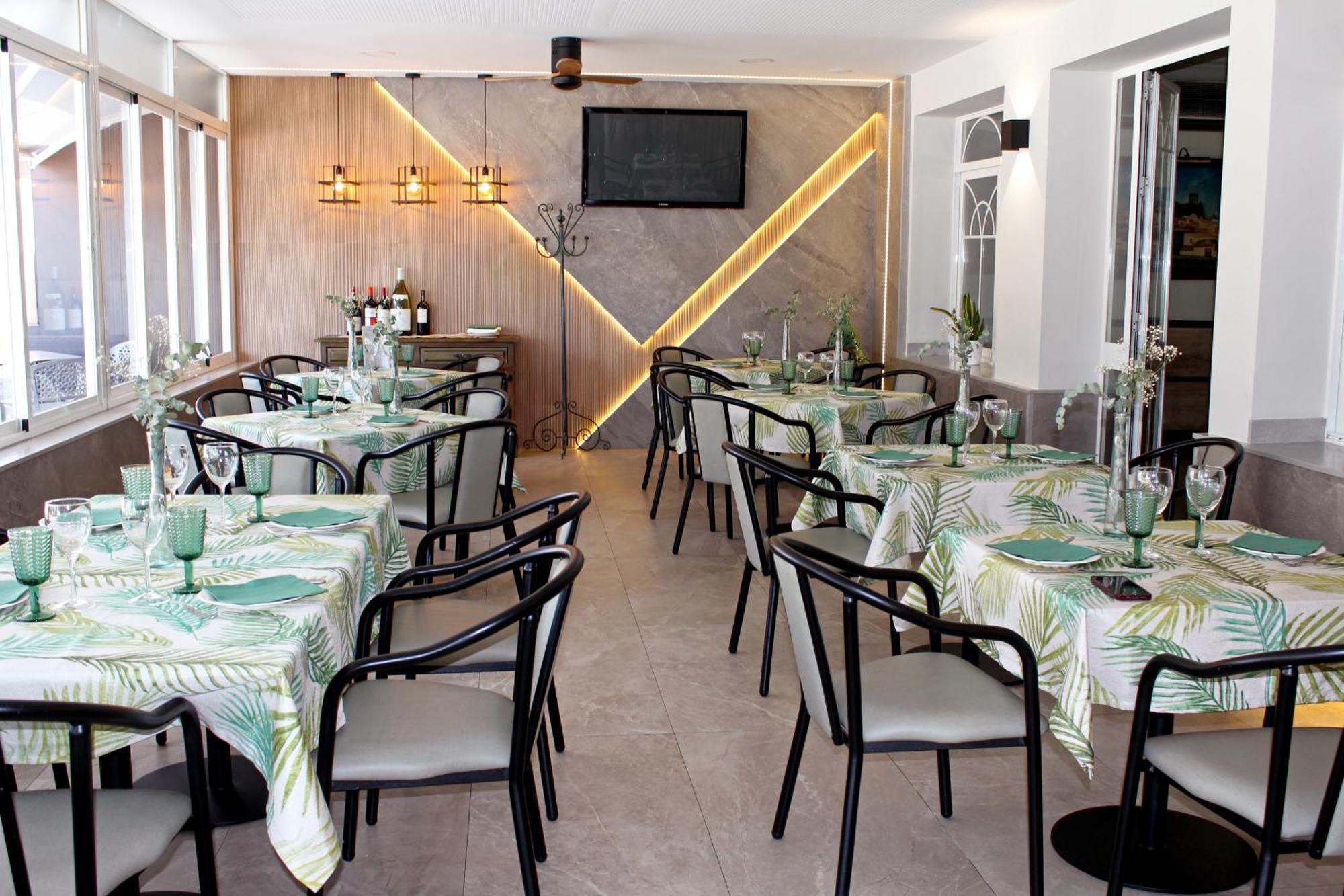Hostal Restaurante El Cary Montemayor Luaran gambar