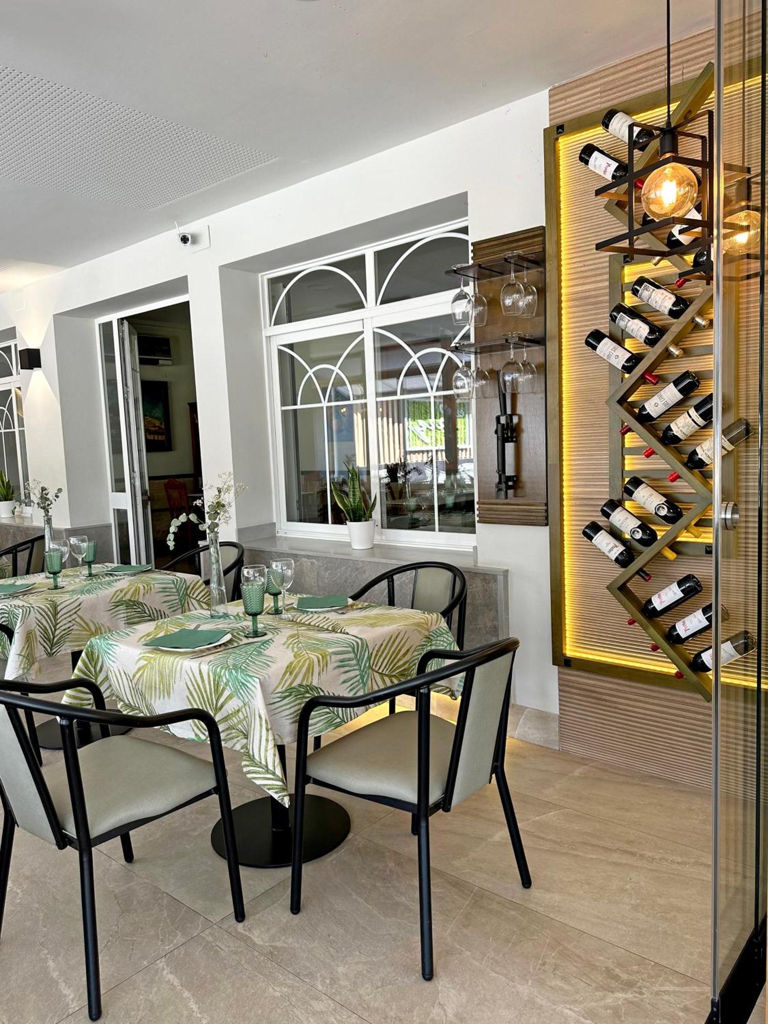 Hostal Restaurante El Cary Montemayor Luaran gambar