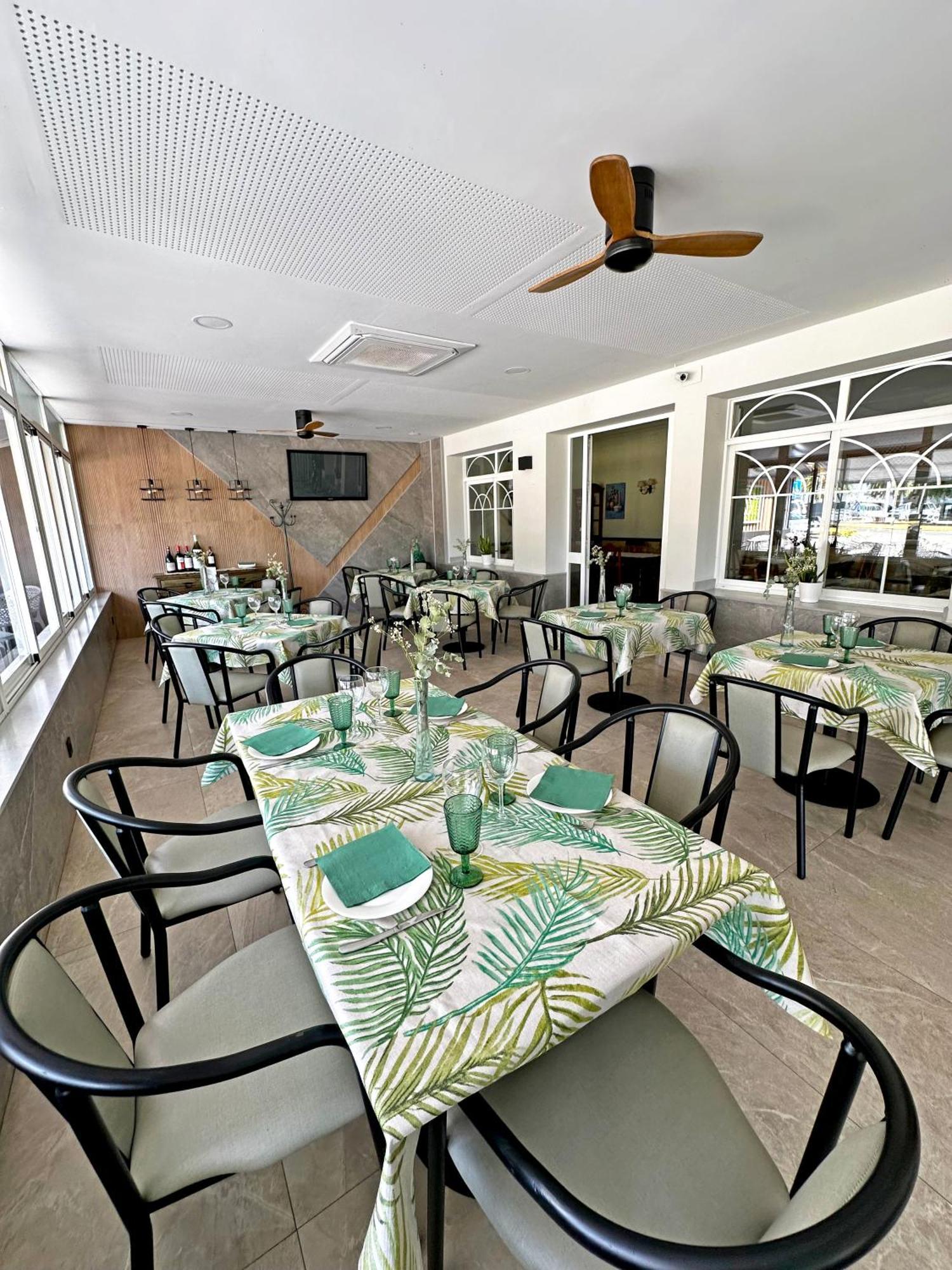 Hostal Restaurante El Cary Montemayor Luaran gambar